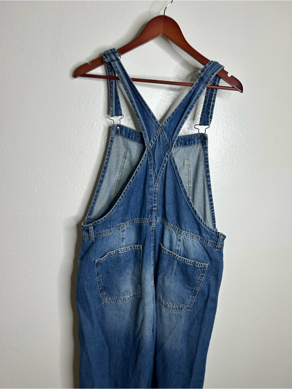 Free People 100% Cotton Ziggy Denim Straight Leg Overalls Medium Wash - Picture 10 of 15